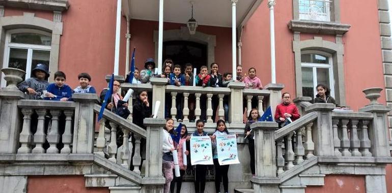 Oviedo: Escolares de Villar de Trubia y Los Arcos con Europa en La Lila