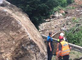 Un gran desprendimiento de rocas amenaza La Cortina, en Lena