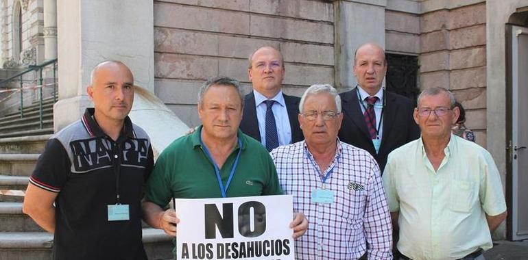El PP saca adelante en el Parlamento la defensa de las viviendas de La Camocha