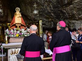 Misioneros asturianos en Covadonga por San Melchor de Quirós