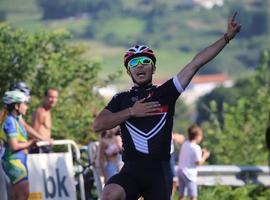 Ciclismo: Mera vence en el Premio de la Sardina de Candás