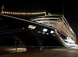 El Azamara Journey y El Europa hacen crucero en Gijón
