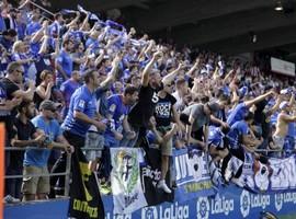 La afición celebra un triunfo necesario para el Real Oviedo