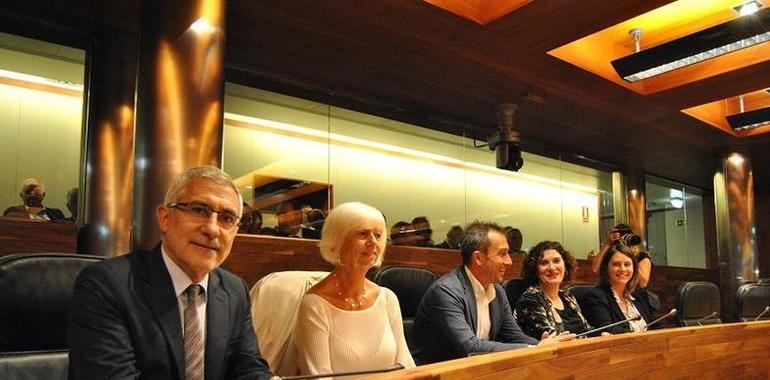 Unánime condena del Parlamento de Asturias por los ataques a ediles de Riosa