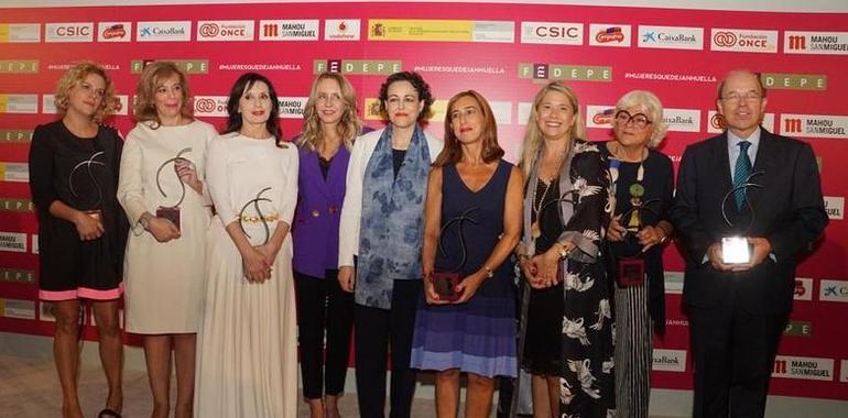 FEDEPE: Luz Casal recibe el premio Liderazgo Mujer Profesional