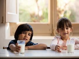 Banco de Alimentos recoge un 22% más de leche para los niños