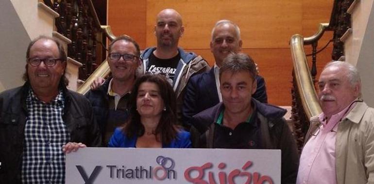 180 deportistas competirán en el Triatlón Villa de Gijón