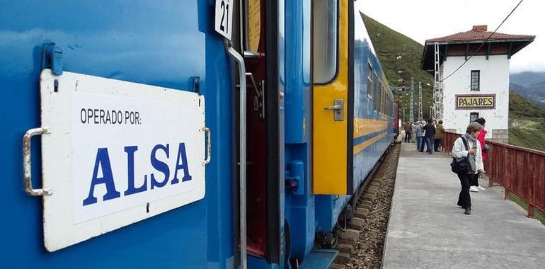 Amigos del Ferrocarril llegan a Asturias en un tren histórico operado por ALSA