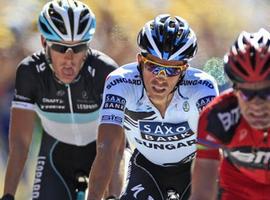 Evans no ve a Contador como rival para el Tour