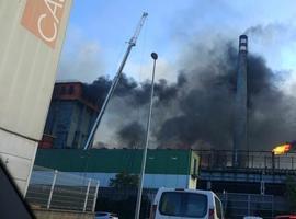 Controlado el incendio en la factoría avilesina de ArcelorMittal