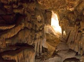 Escape room en la Cueva de Cuevas del Parque de la Prehistoria
