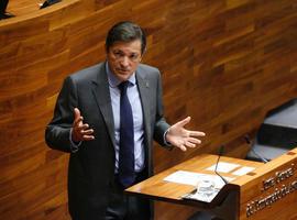 Fernández emplaza a Podemos a apoyar los presupuestos asturianos