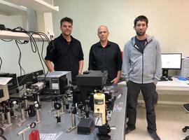 Investigadores de UniOvi descubren nanoluz de propiedades nunca vistas