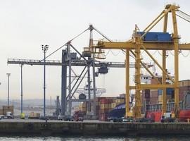 Las exportaciones asturianas suben un 3,4% y abren nuevos mercados