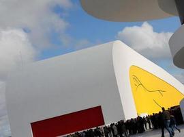 Semana de la Ciencia: Conferencia de López Cerezo en el Niemeyer