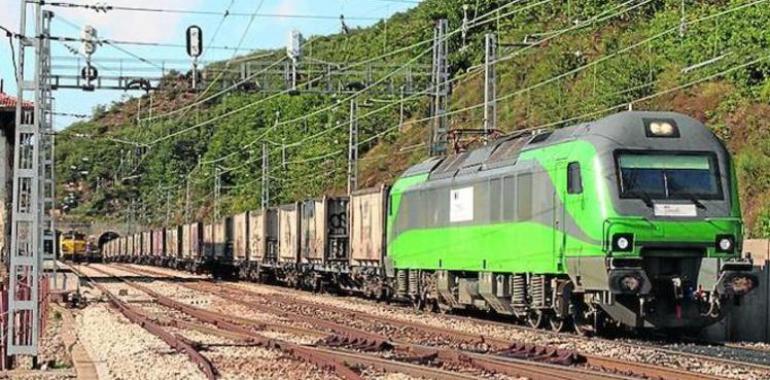 Reabierto el tráfico ferroviario por Pajares, tras tres días cortado