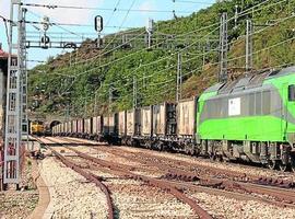 Reabierto el tráfico ferroviario por Pajares, tras tres días cortado