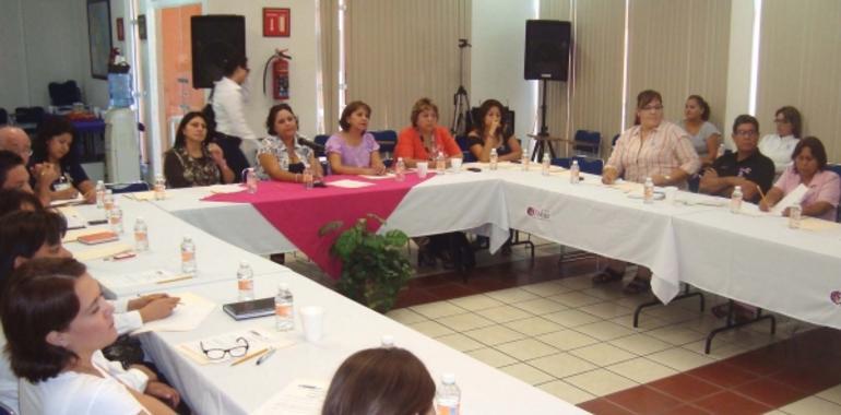Megamarcha contra la violencia hacia las mujeres en Baja California Sur