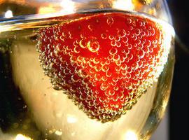 Las fresas protegen al estómago del alcohol