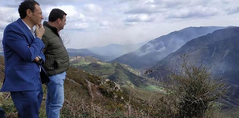 Desciende a 15 el número de incendios activos en Asturias