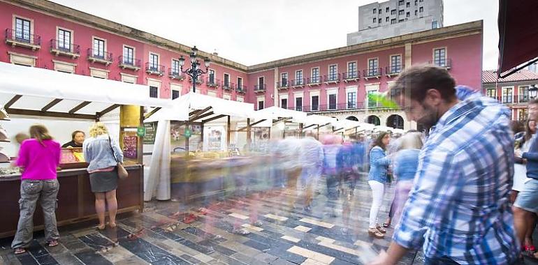 Plaza Mayor, nueva edición del Mercado Artesano y Ecológico de Gijón