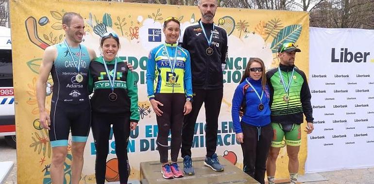 Yéssica Pérez y Xavier Tijero ganan en el Duatlón de Oviedo 