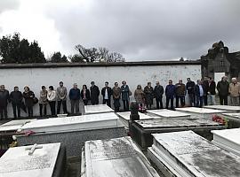 612 asesinados por la represión franquista, honrados en el Muro de la Memoria de La Carriona