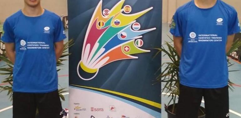 Plata en el Internacional de Badminton de Croacia para Alberto Zapico y Lorena Usle