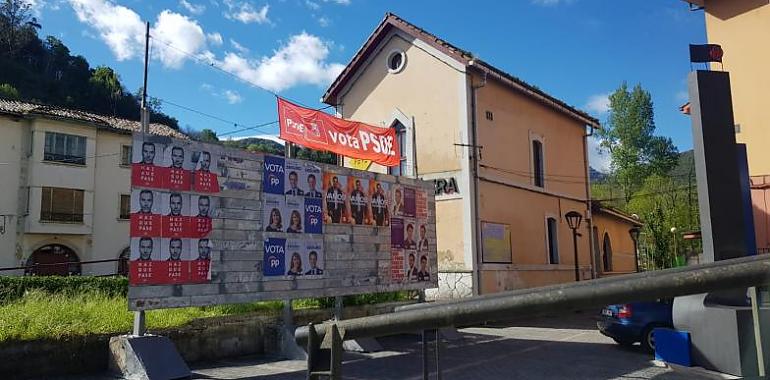 La Junta Electoral reclama al PSOE que retire carteles electorales en Ribera de Arriba
