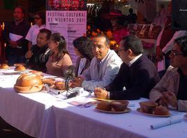 Presentan el programa del Festival Cultural de Muertos 2011 en Oxaca