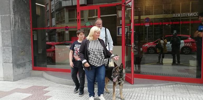 Thor, K9 de la policía local de Gijón, adoptado por una familia gijonesa 