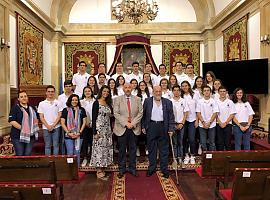 Jóvenes asturianos de México en el corazon universitario del Principado