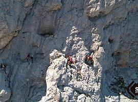 Intensa actividad de rescate de senderistas en la montaña de Cabrales
