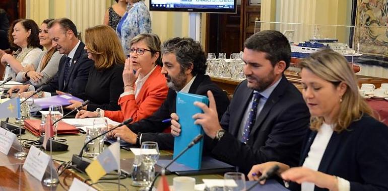 El Principado pide que la PAC valore la singularidad de las explotaciones agroganaderas asturianas
