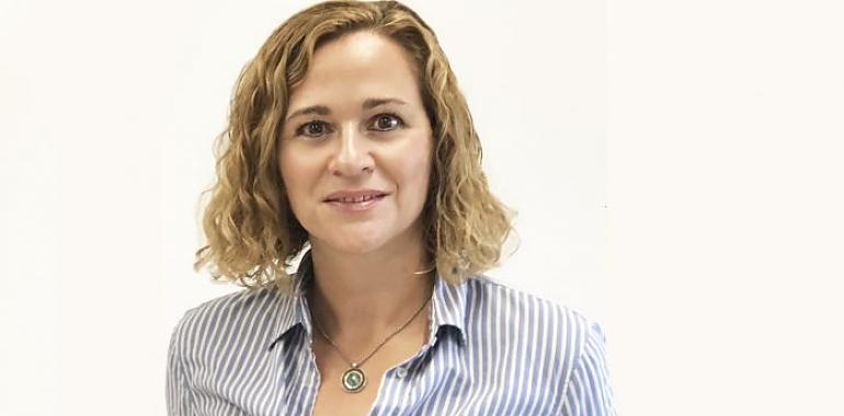 Irma Clots-Figueras recibe en Oviedo el Fundación Banco Sabadell a la Investigación Económica