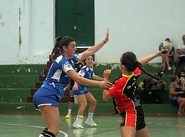 El Oviedo Balonmano Femenino suma una nueva victoria en Canarias