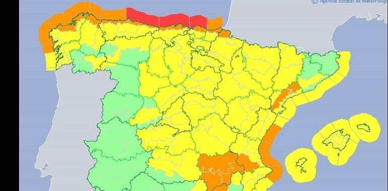 El temporal causa más de 250 incidentes en Asturias, que sigue en alerta 1