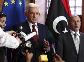 Libia: \"habéis ganado la batalla...ahora tenéis que ganar la paz\"