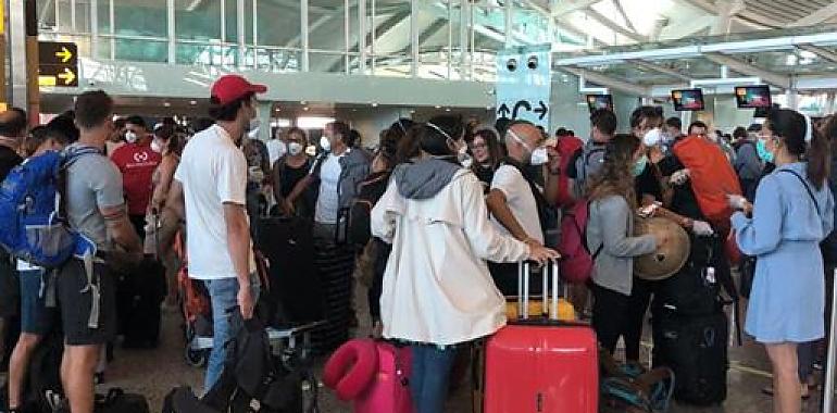 Más de 200 españoles vuelven desde la India e Indonesia bajo la coordinación de Exteriores