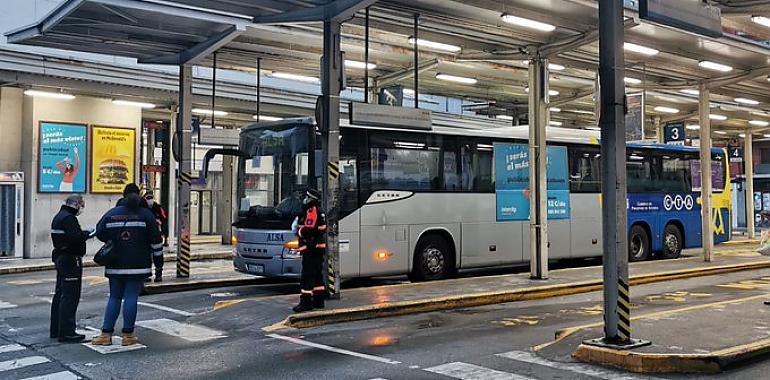 Oviedo refuerza las líneas de bus C y F en horas punta