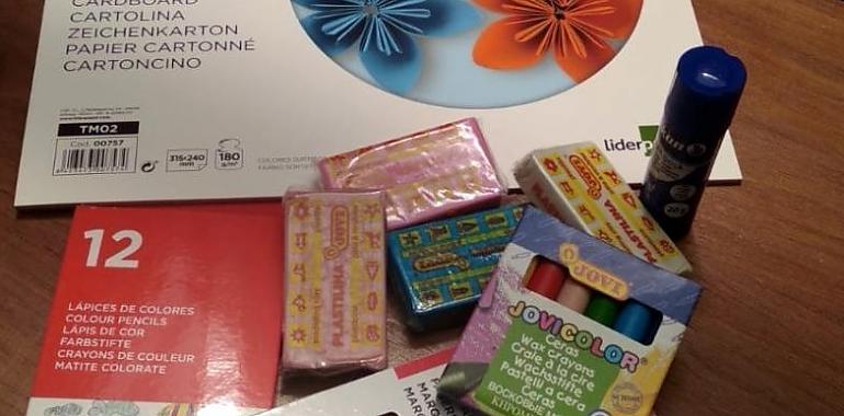 Llanes reparte desde hoy kits de manualidades para niños y niñas del concejo