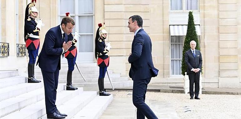 Sánchez y Macron comparten la necesidad de llegar a un acuerdo en julio sobre el fondo de ayuda