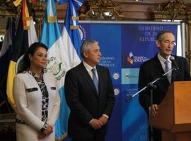 Molina y Colom pactan el proceso de transición en Guatemala