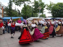 Gran amagüestu y festival de música y dances del país en Limanes
