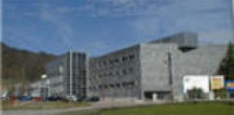 El Hospital Valle del Nalón se mantiene en la élite de la calidad tras ser reacreditado por la JCI