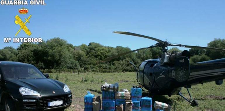 La Guardia Civil intercepta un helicóptero con un alijo de droga en La Janda 