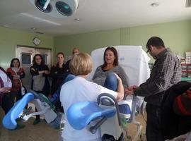 El 12 de Octubre organiza “visitas guiadas” para mujeres embarazadas por el área de paritorios