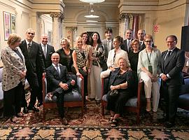 La familia Cosmen Menéndez-Castañedo (ALSA) recoge el premio Familia Empresaria 