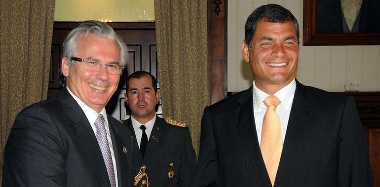 El presidente de Ecuador se reúne con Baltasar Garzón