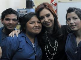 Cristina prometió seguir gobernando para \"mejorar la calidad de vida de los argentinos\"